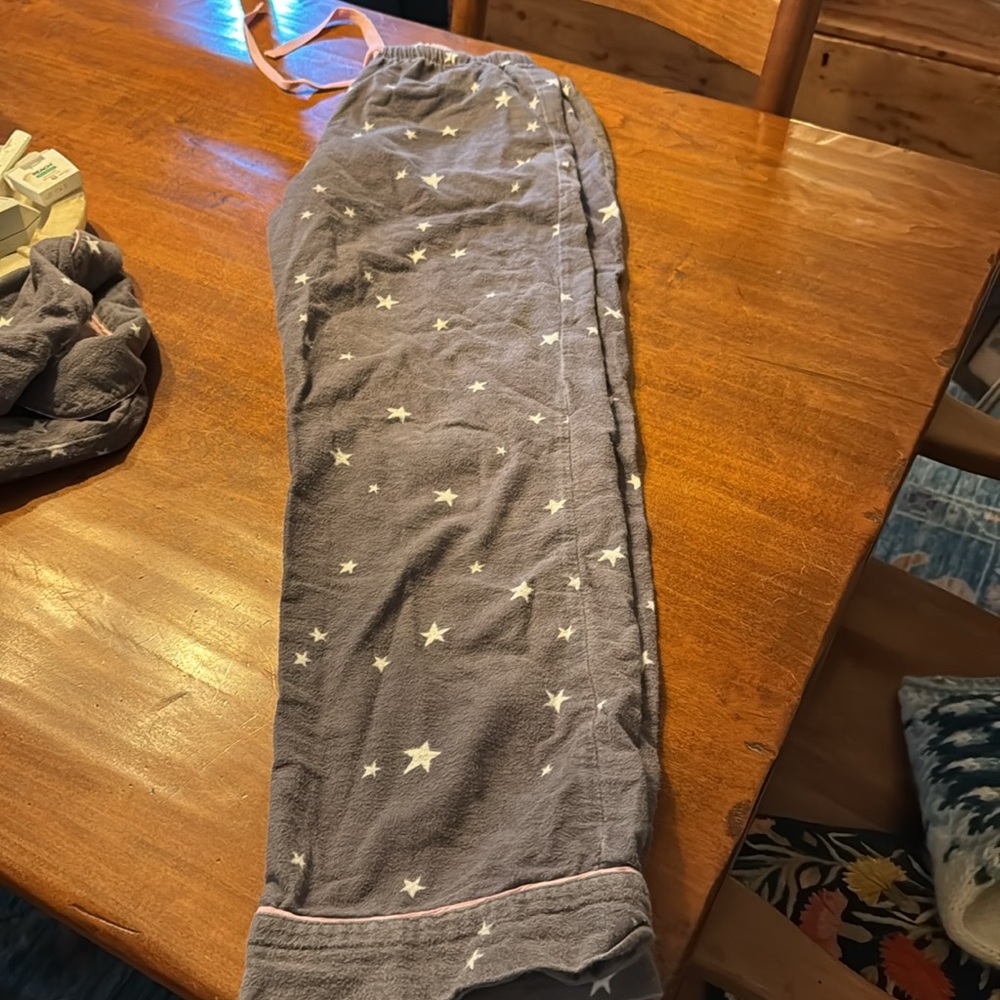 Starry Gray women’s flannel xs pajamas - Picture 2 of 2